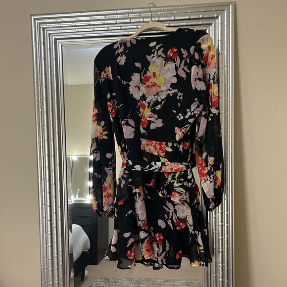 Black Floral Dress Size XL - Picture 3 of 3